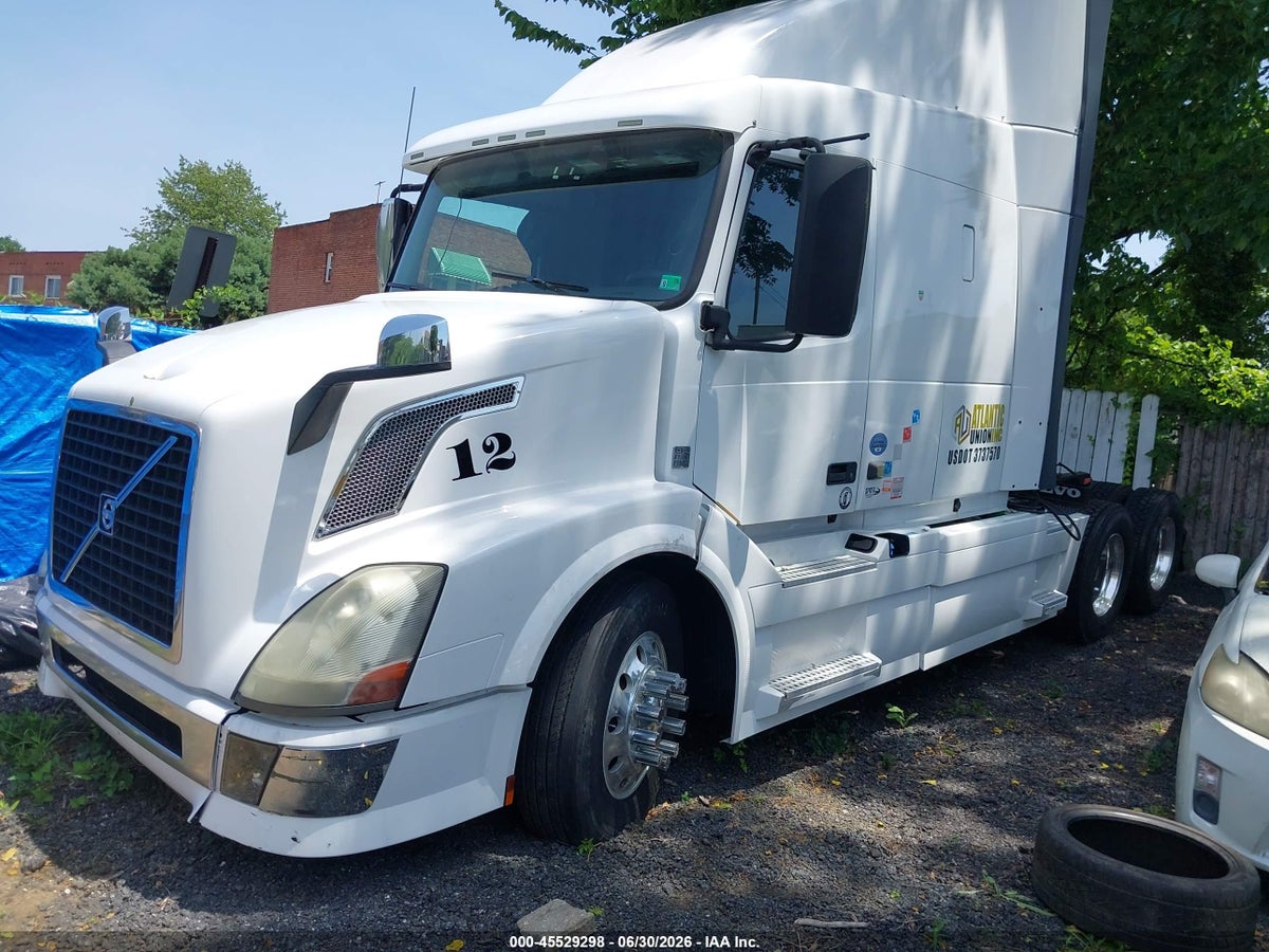 2015 VOLVO VN VNL — снимка 2