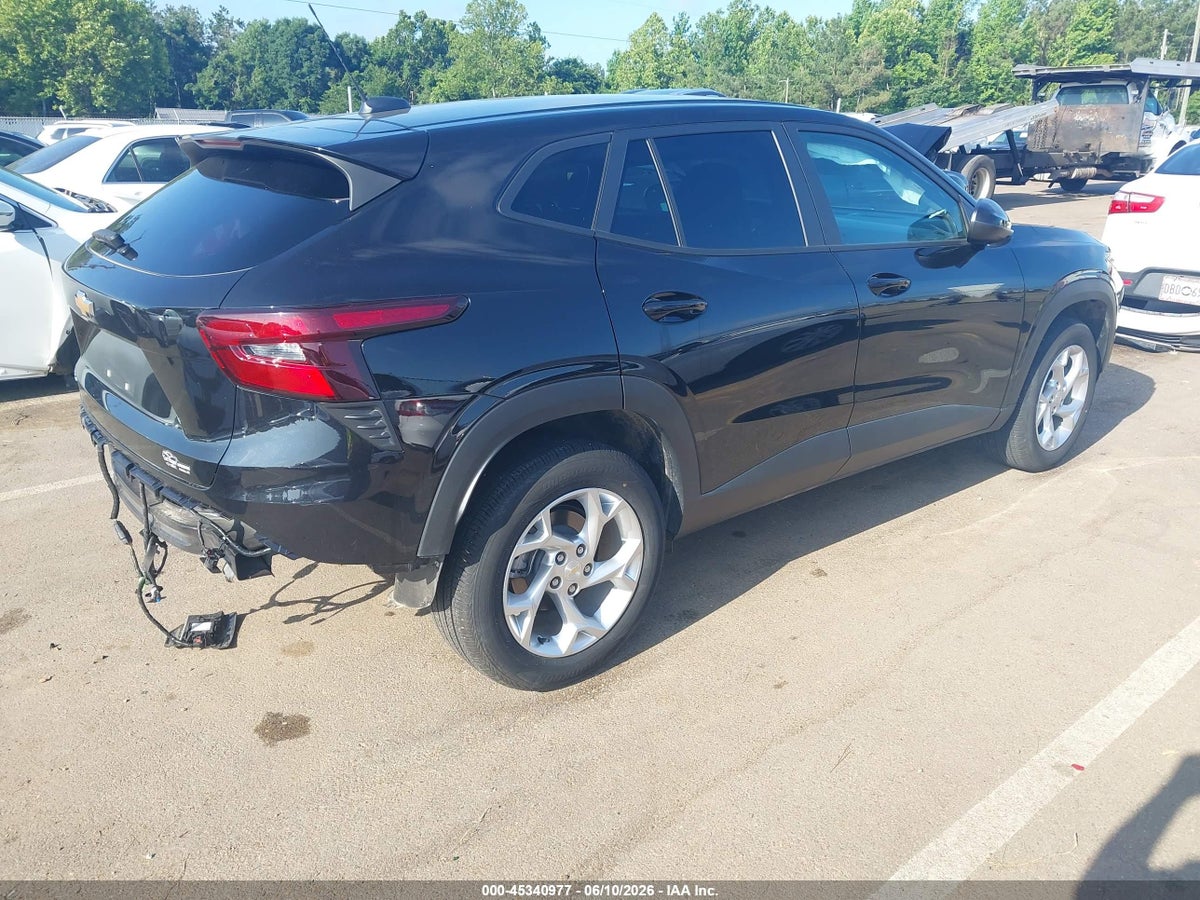 2025 CHEVROLET TRAX FWD LS — снимка 4