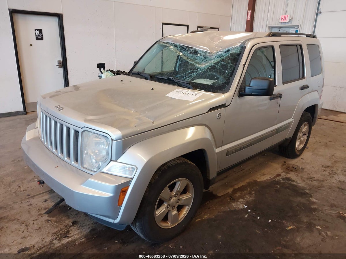 2010 JEEP LIBERTY SPORT — photo 2