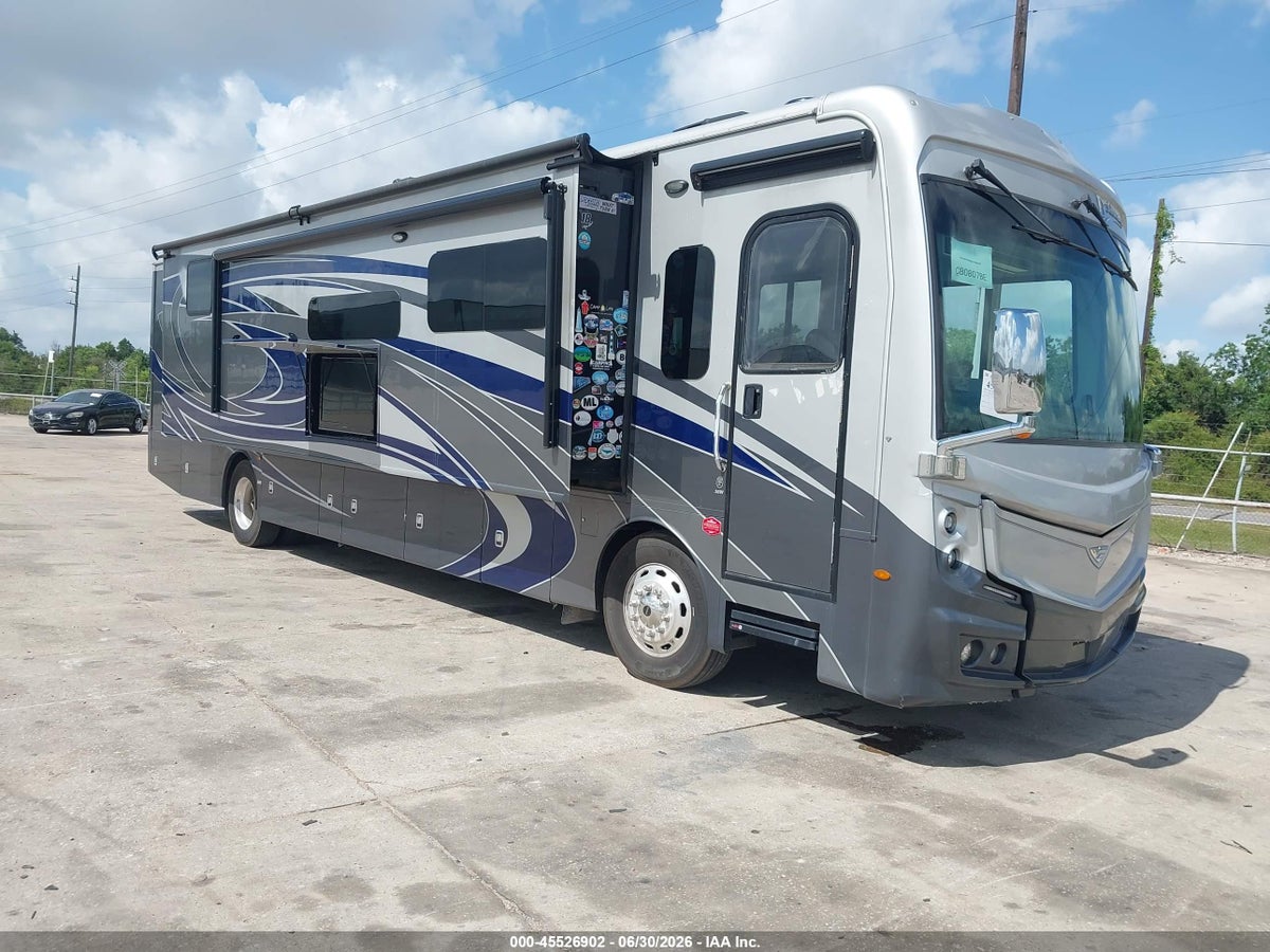 2022 FREIGHTLINER CHASSIS XC