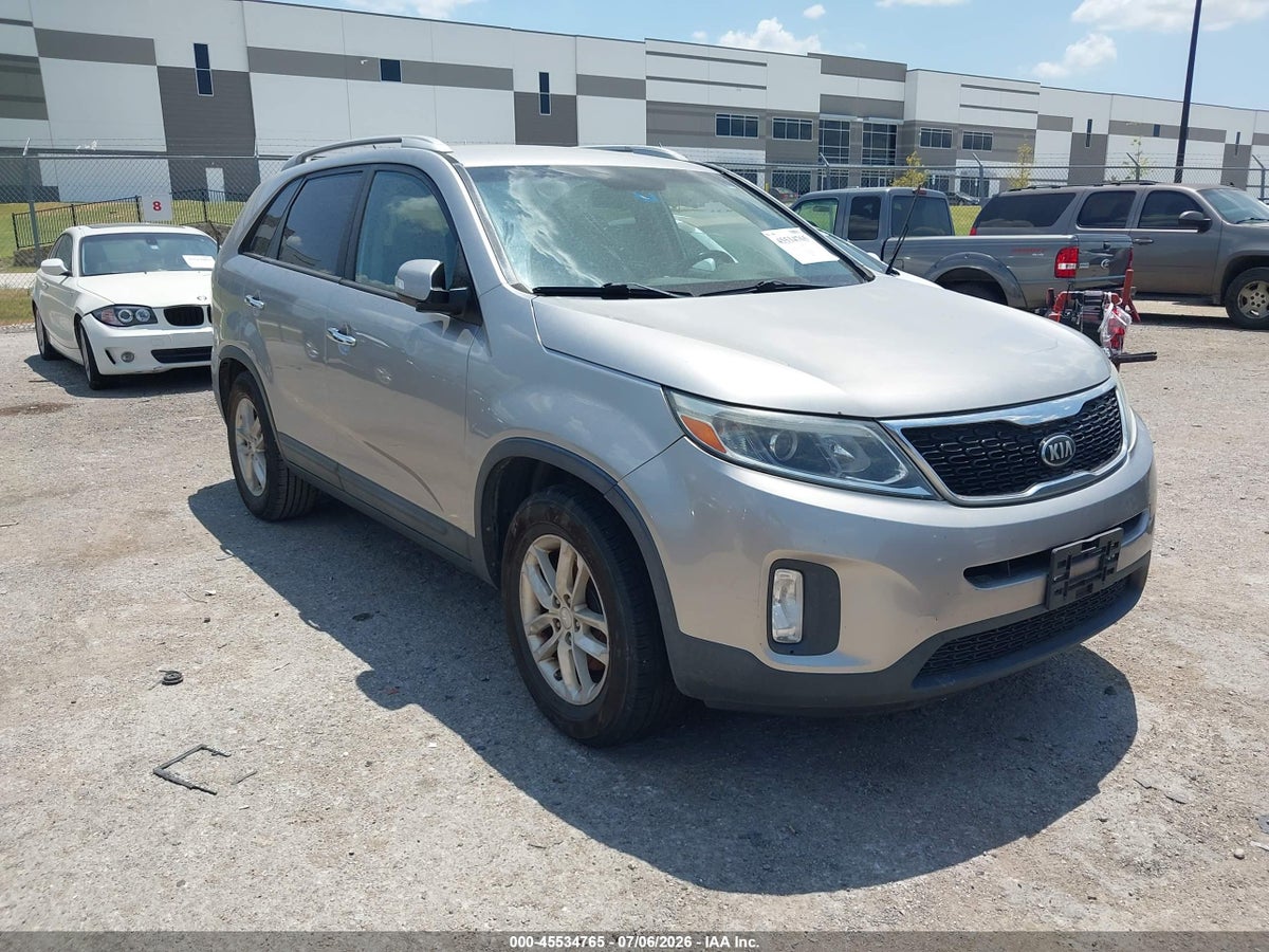 2015 KIA SORENTO LX V6