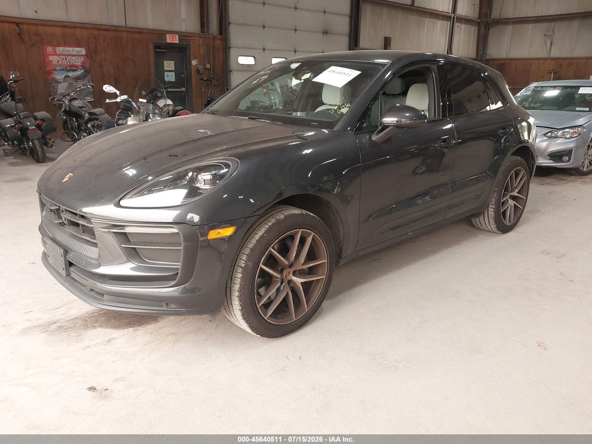 2025 PORSCHE MACAN T — снимка 2