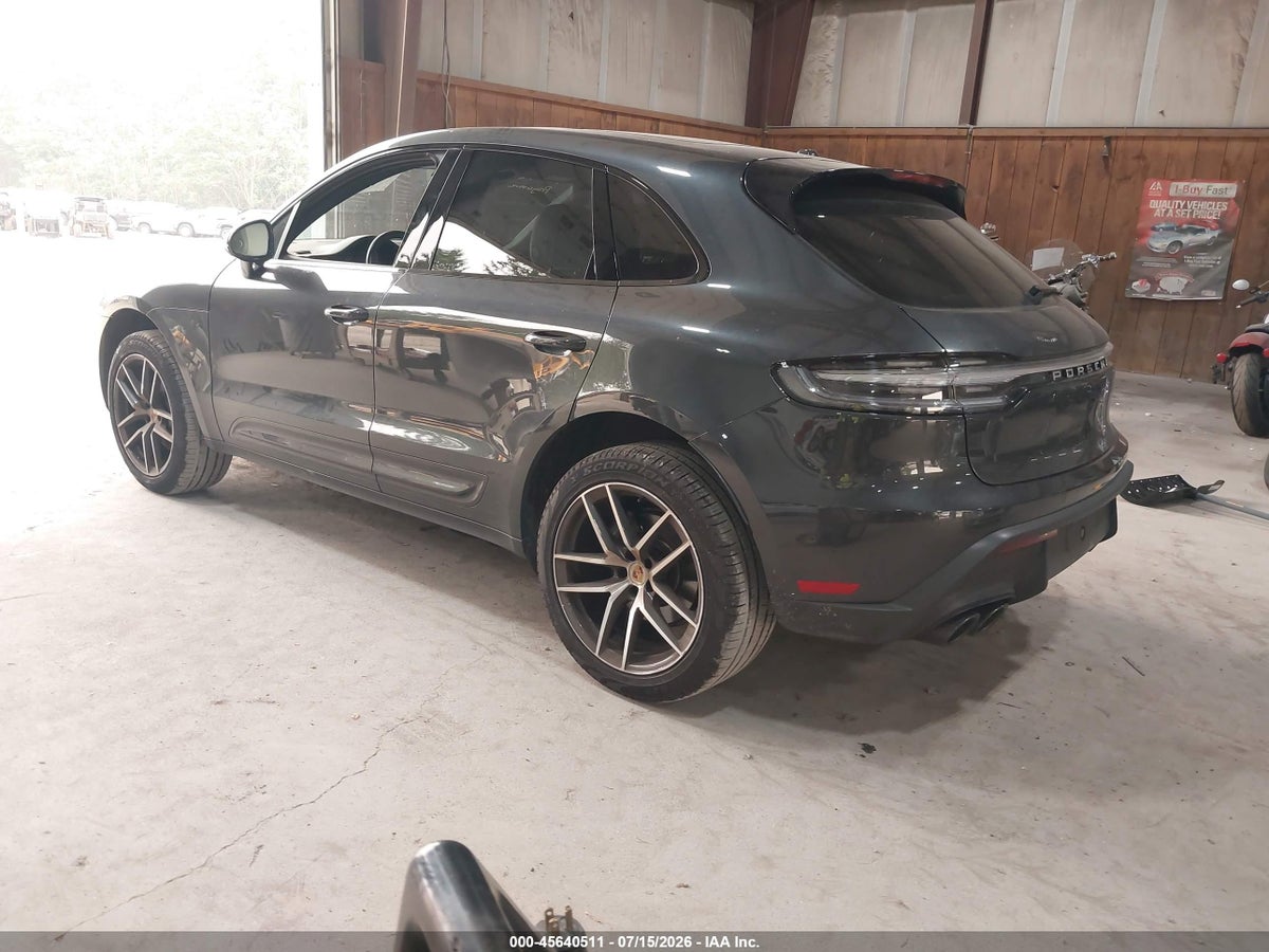 2025 PORSCHE MACAN T — снимка 3