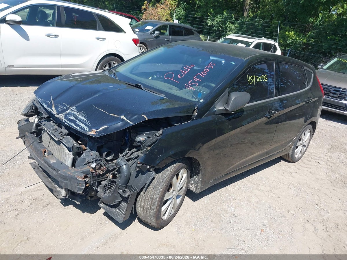 2012 HYUNDAI ACCENT SE — снимка 2