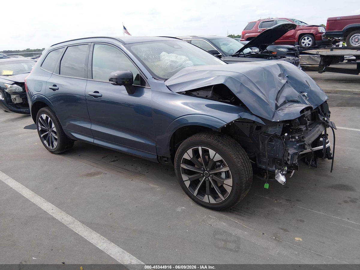 2026 VOLVO XC60 B5 PLUS