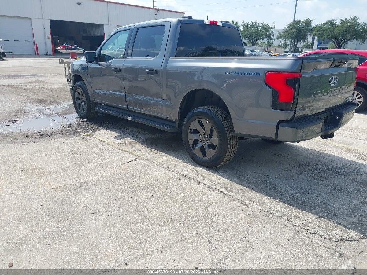 2024 FORD F-150 LIGHTNING XLT — снимка 3