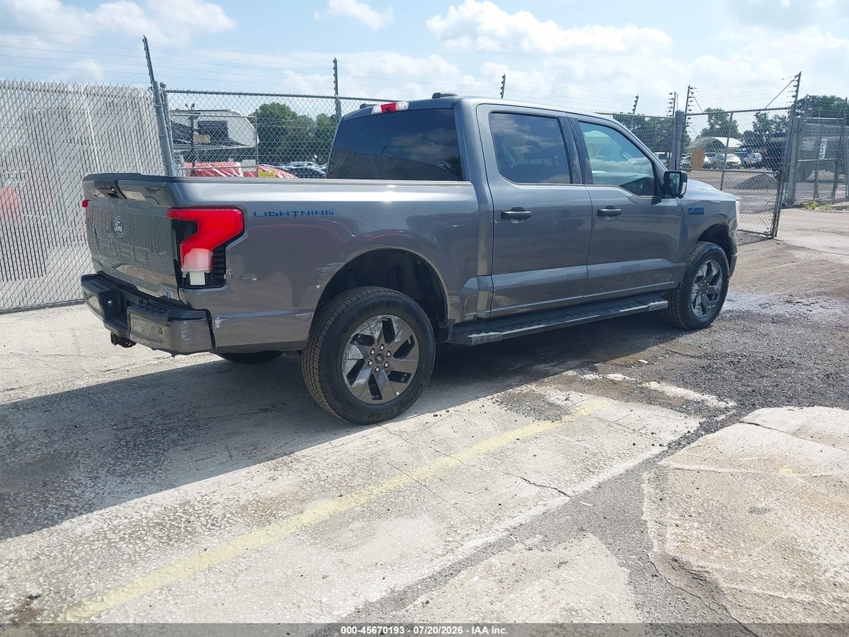 2024 FORD F-150 LIGHTNING XLT — снимка 4