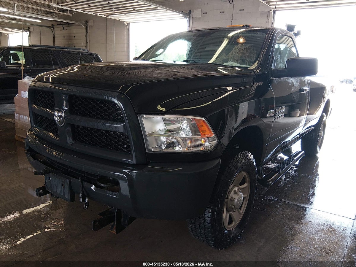 2018 RAM 2500 TRADESMAN 4X4 8' BOX — снимка 2