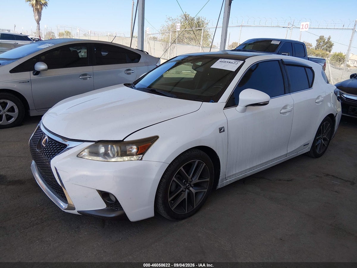 2016 LEXUS CT 200H — снимка 2