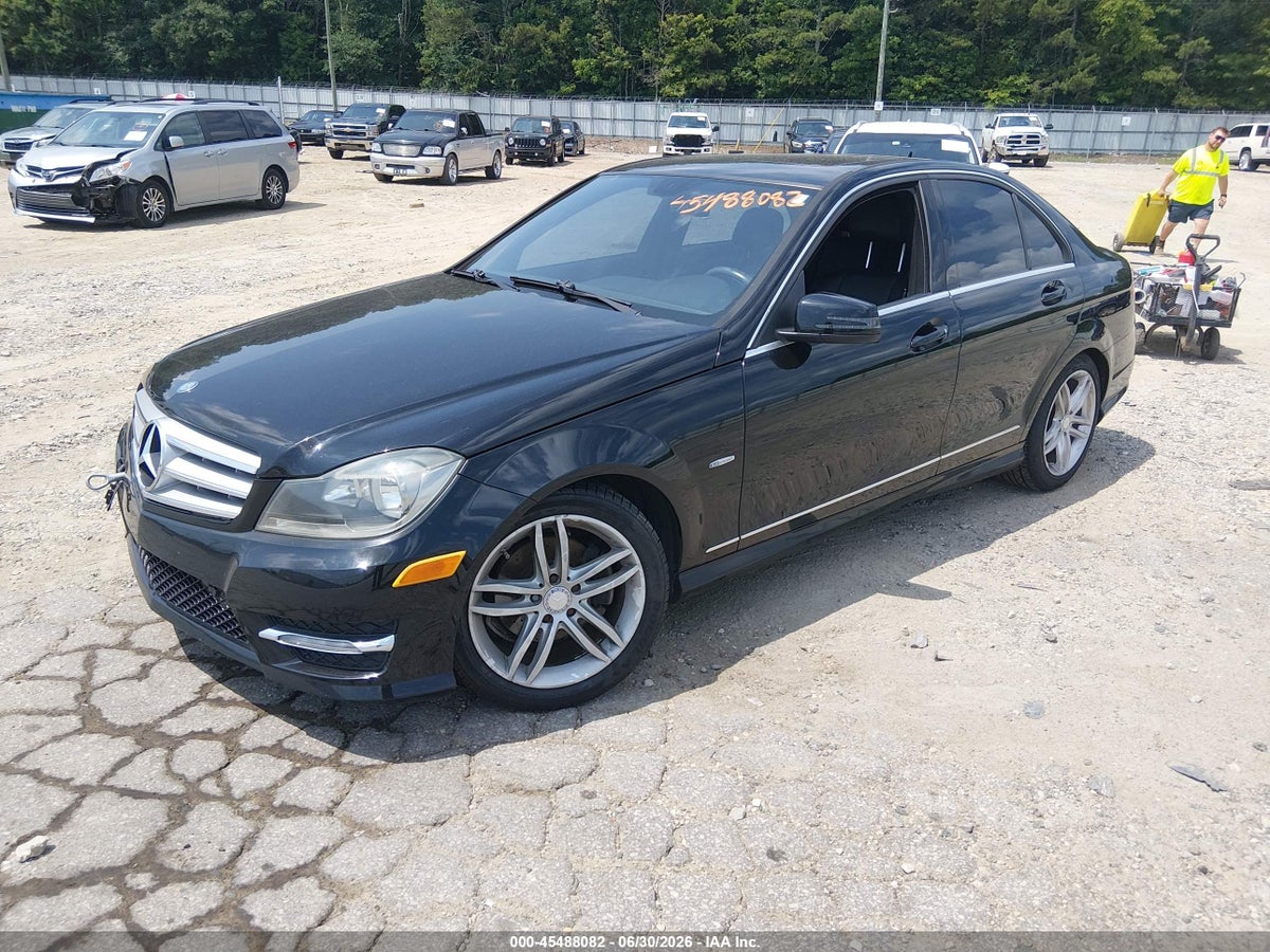 2012 MERCEDES-BENZ C 250 LUXURY/SPORT — снимка 2