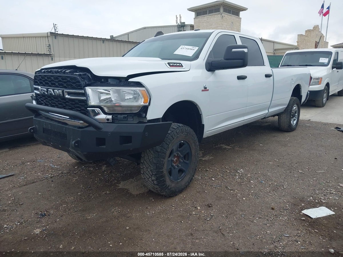 2023 RAM 3500 — снимка 2