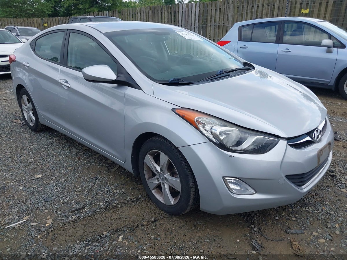 2013 HYUNDAI ELANTRA GLS