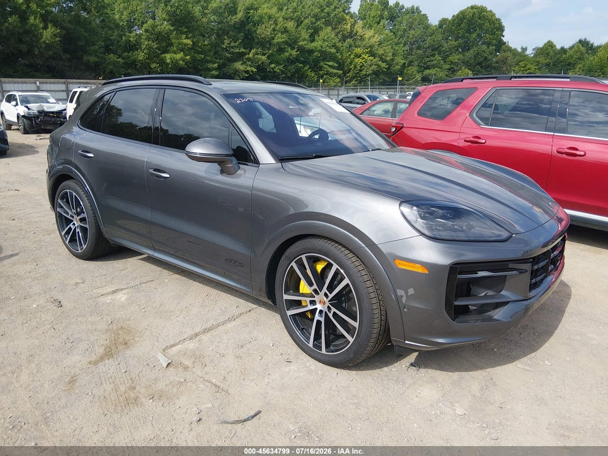 2025 PORSCHE CAYENNE GTS