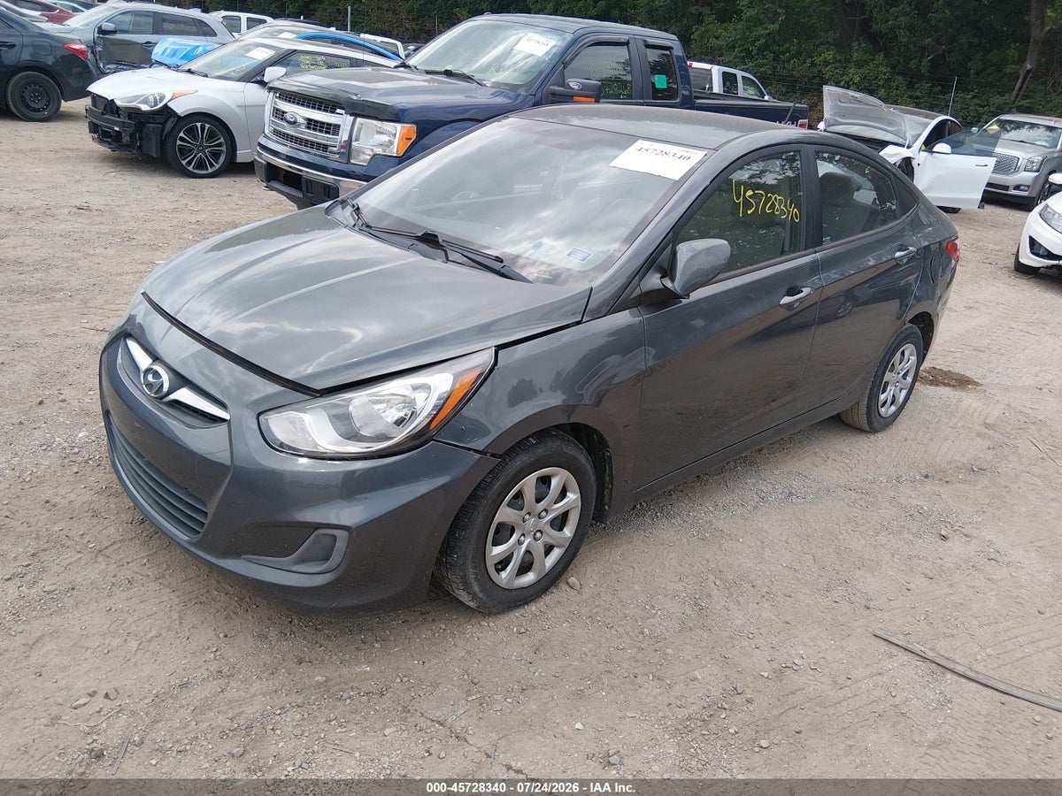 2013 HYUNDAI ACCENT GLS — снимка 2