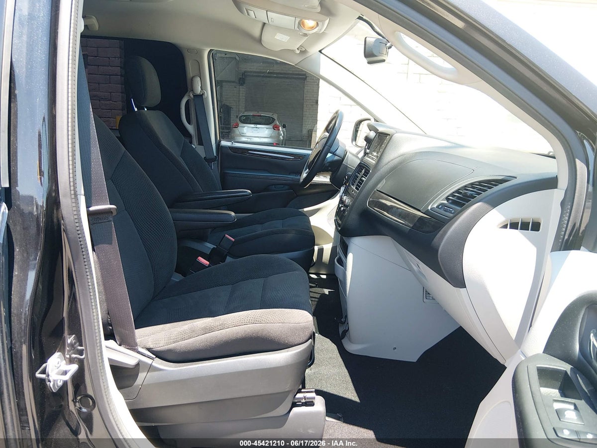 2017 DODGE GRAND CARAVAN SE — снимка 5
