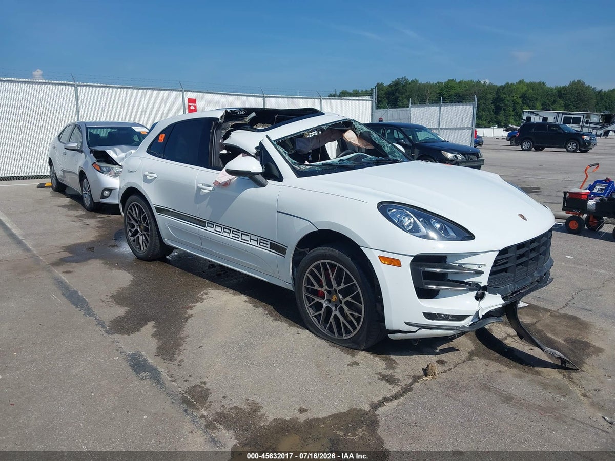 2016 PORSCHE MACAN TURBO