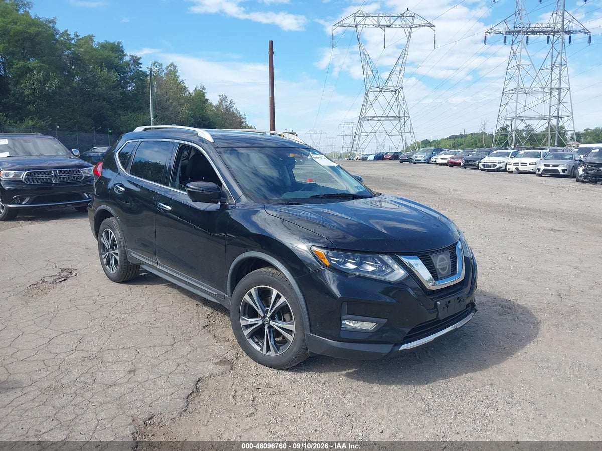 2017 NISSAN ROGUE SL