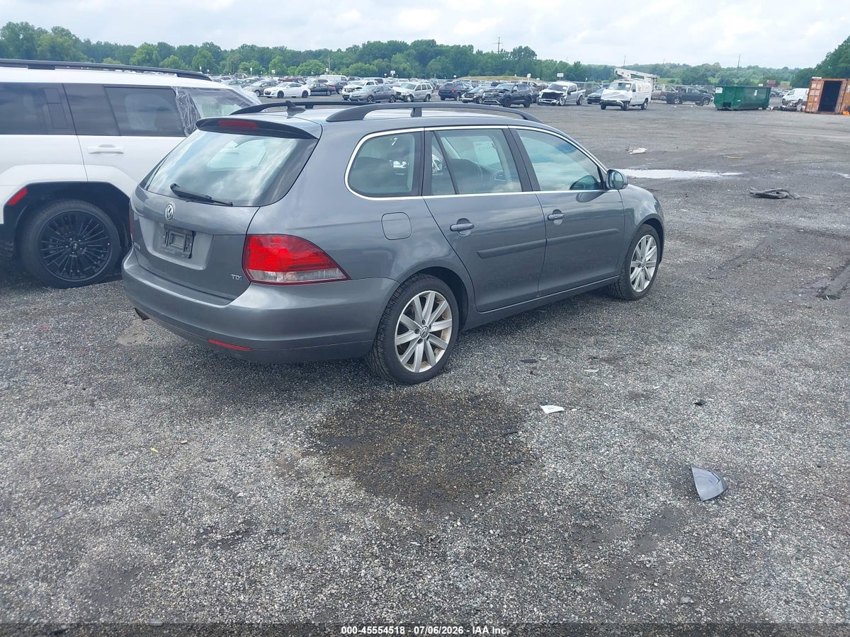 2014 VOLKSWAGEN JETTA SPORTWAGEN 2.0L TDI — снимка 4