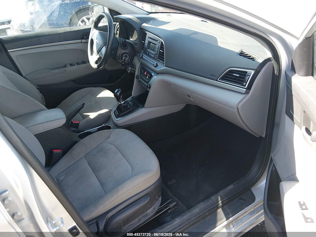 2018 HYUNDAI ELANTRA SE — снимка 5