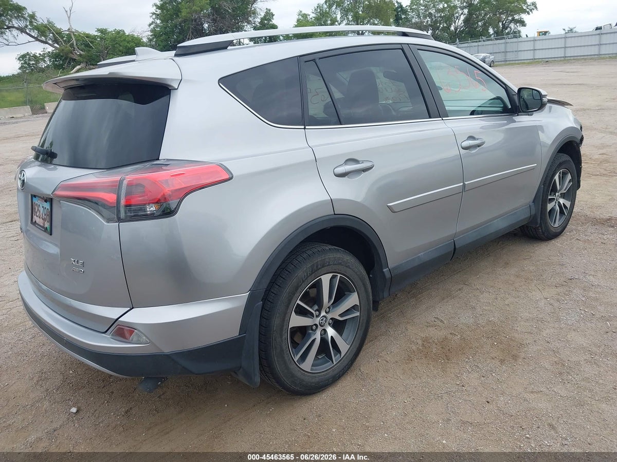 2017 TOYOTA RAV4 XLE — снимка 4