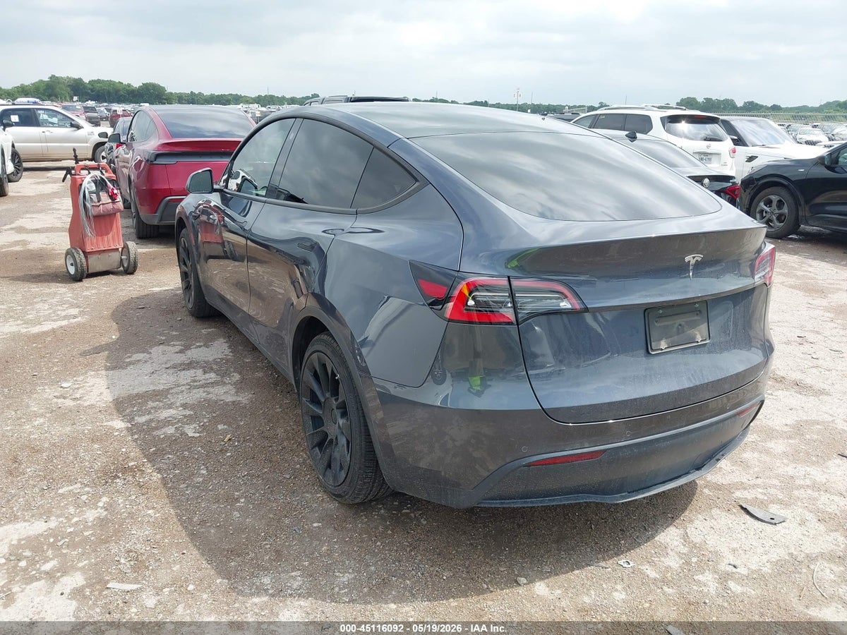 2021 TESLA MODEL Y STANDARD RANGE REAR-WHEEL DRIVE — снимка 3
