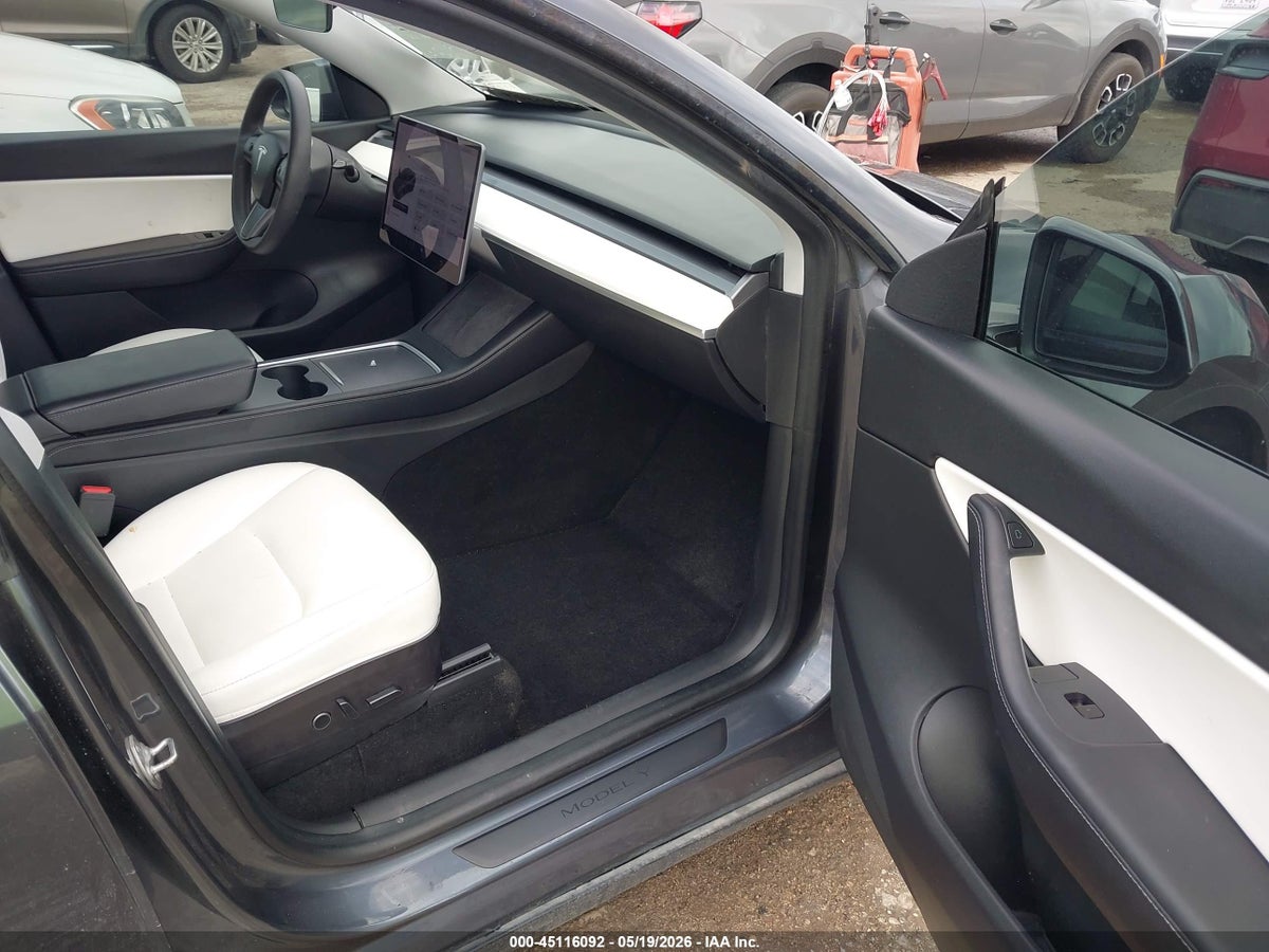 2021 TESLA MODEL Y STANDARD RANGE REAR-WHEEL DRIVE — снимка 5