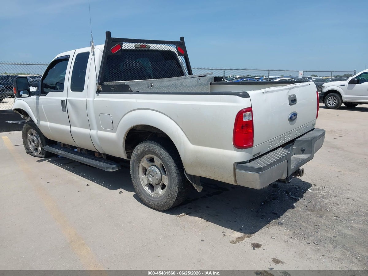 2011 FORD SUPER DUTY F-250 SRW LARIAT/XL/XLT — снимка 3
