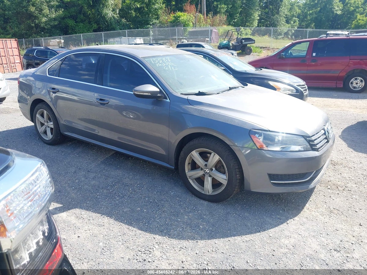 2012 VOLKSWAGEN PASSAT 2.0L TDI SE