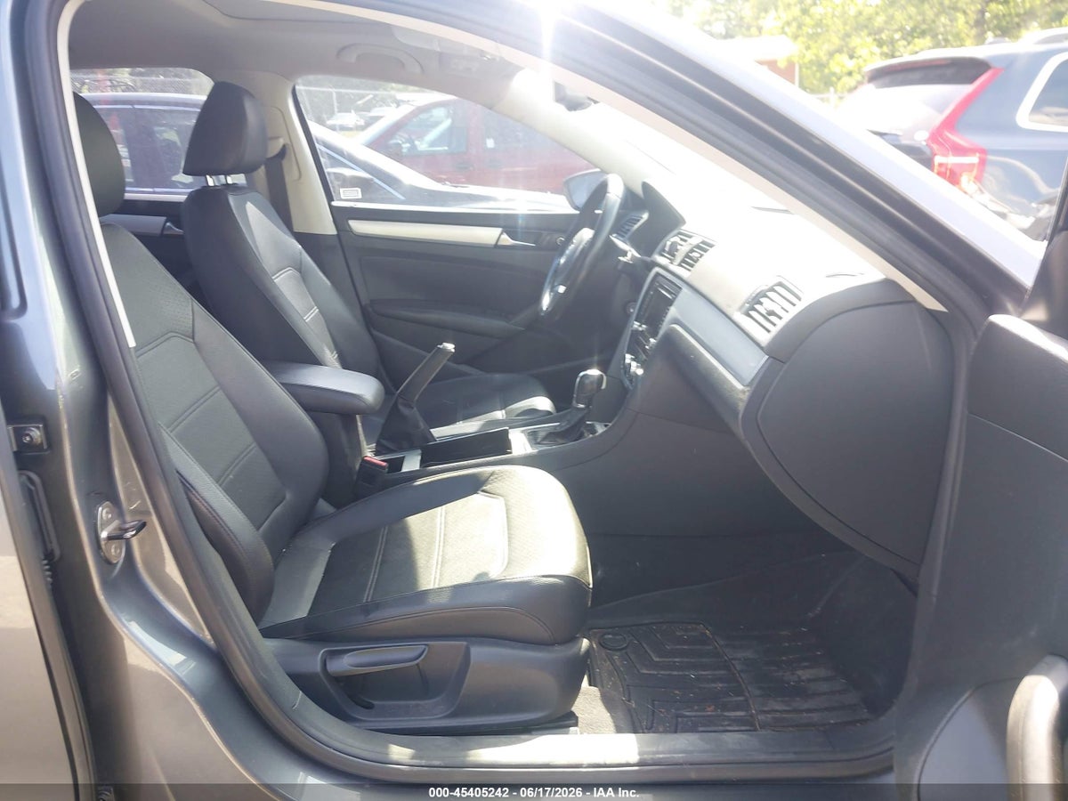 2012 VOLKSWAGEN PASSAT 2.0L TDI SE — снимка 5