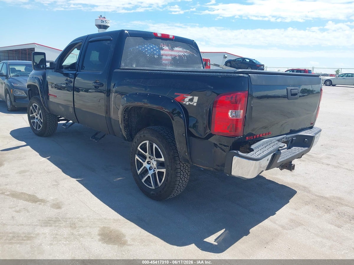 2010 CHEVROLET SILVERADO 1500 LTZ — снимка 3