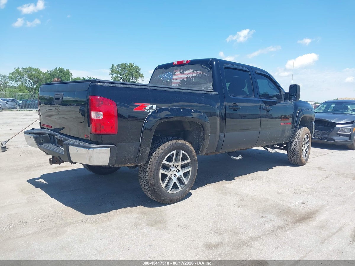 2010 CHEVROLET SILVERADO 1500 LTZ — снимка 4