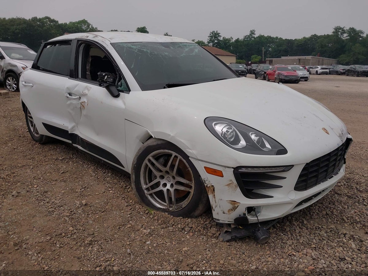 2018 PORSCHE MACAN
