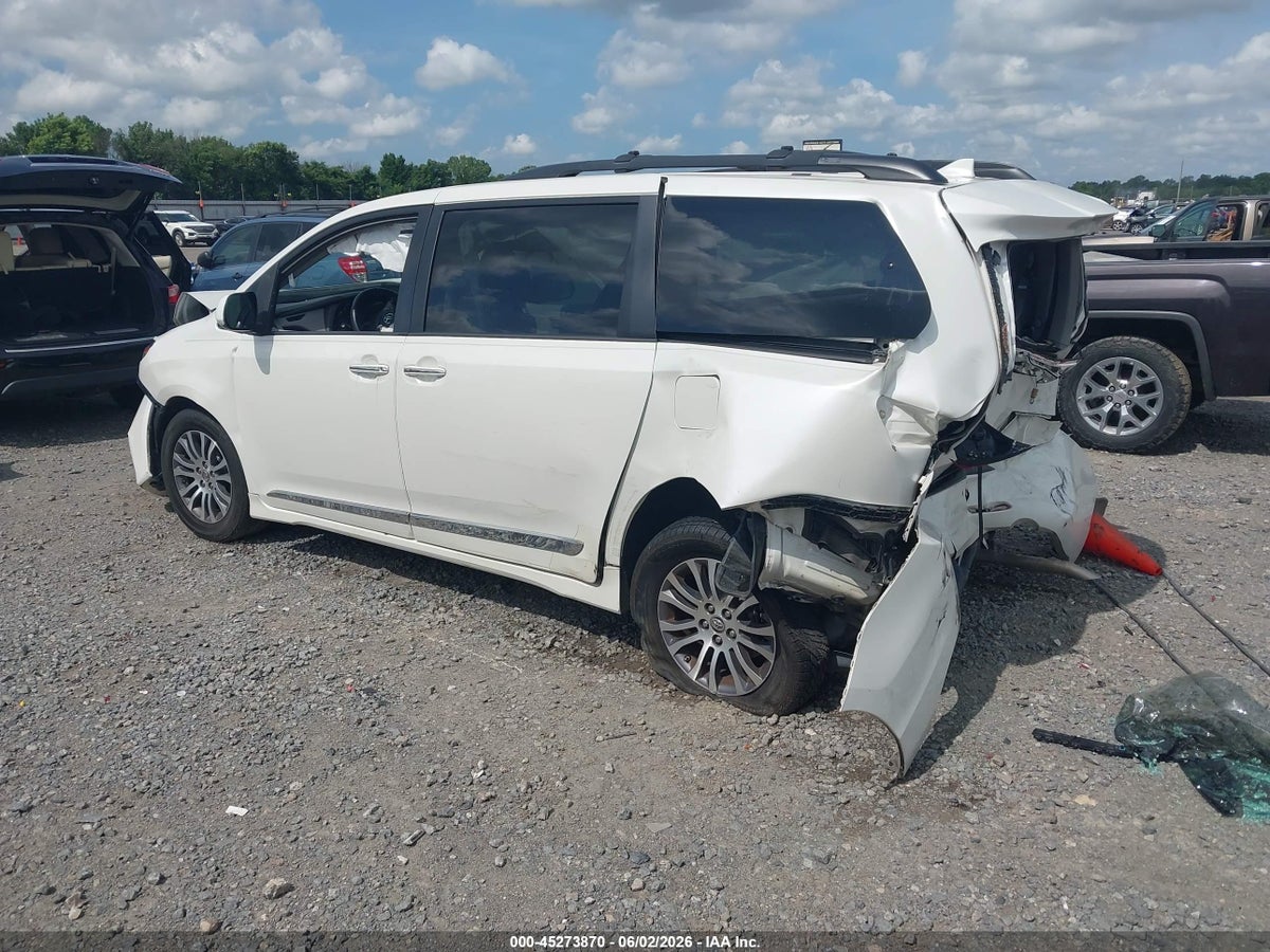 2019 TOYOTA SIENNA XLE 8 PASSENGER — снимка 3