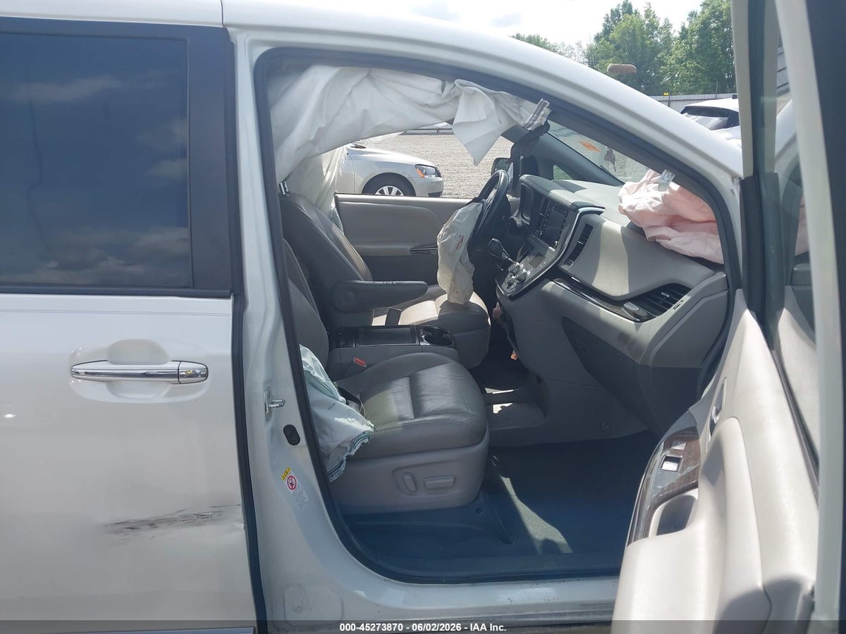 2019 TOYOTA SIENNA XLE 8 PASSENGER — снимка 5
