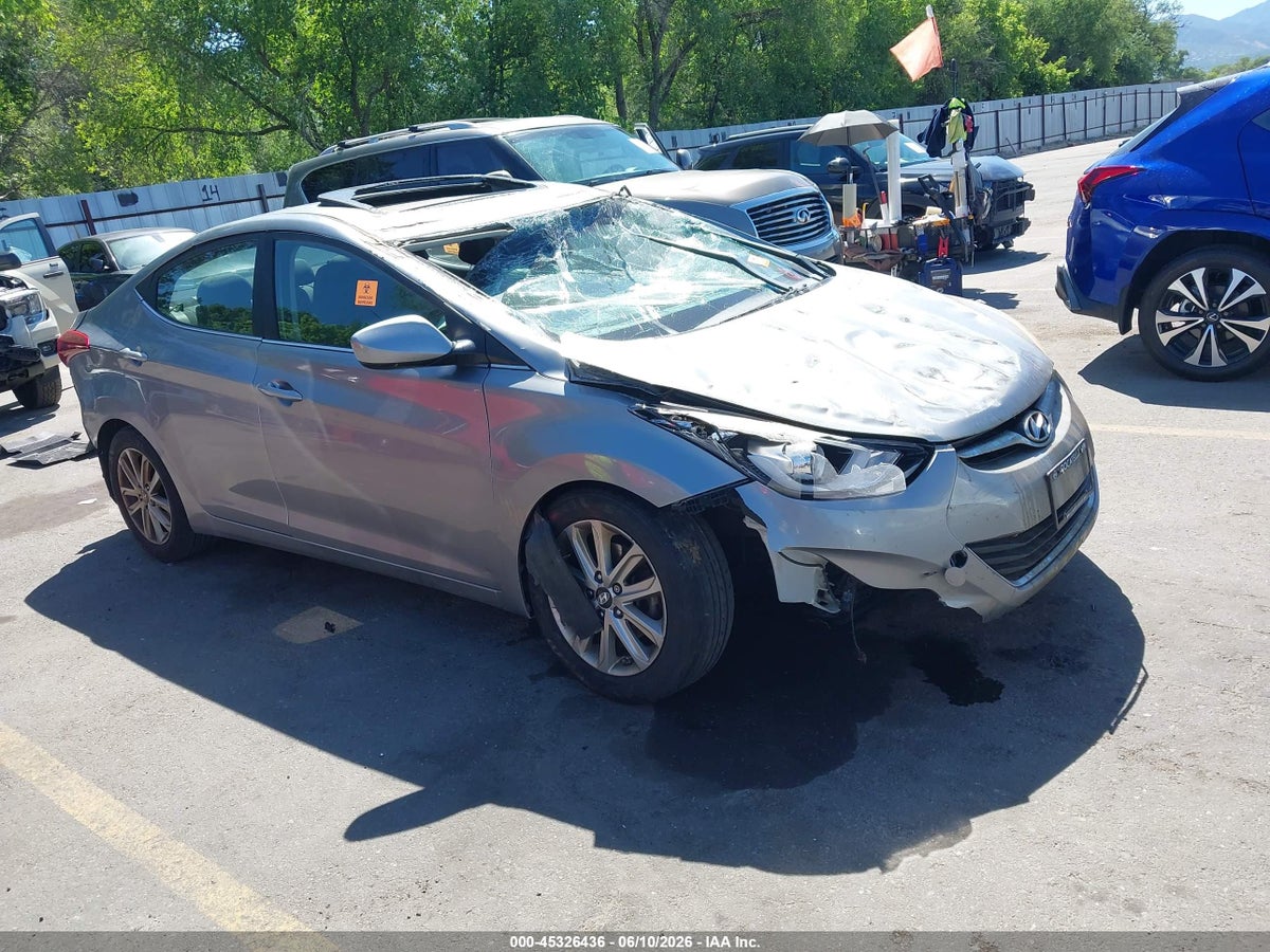 2015 HYUNDAI ELANTRA SE