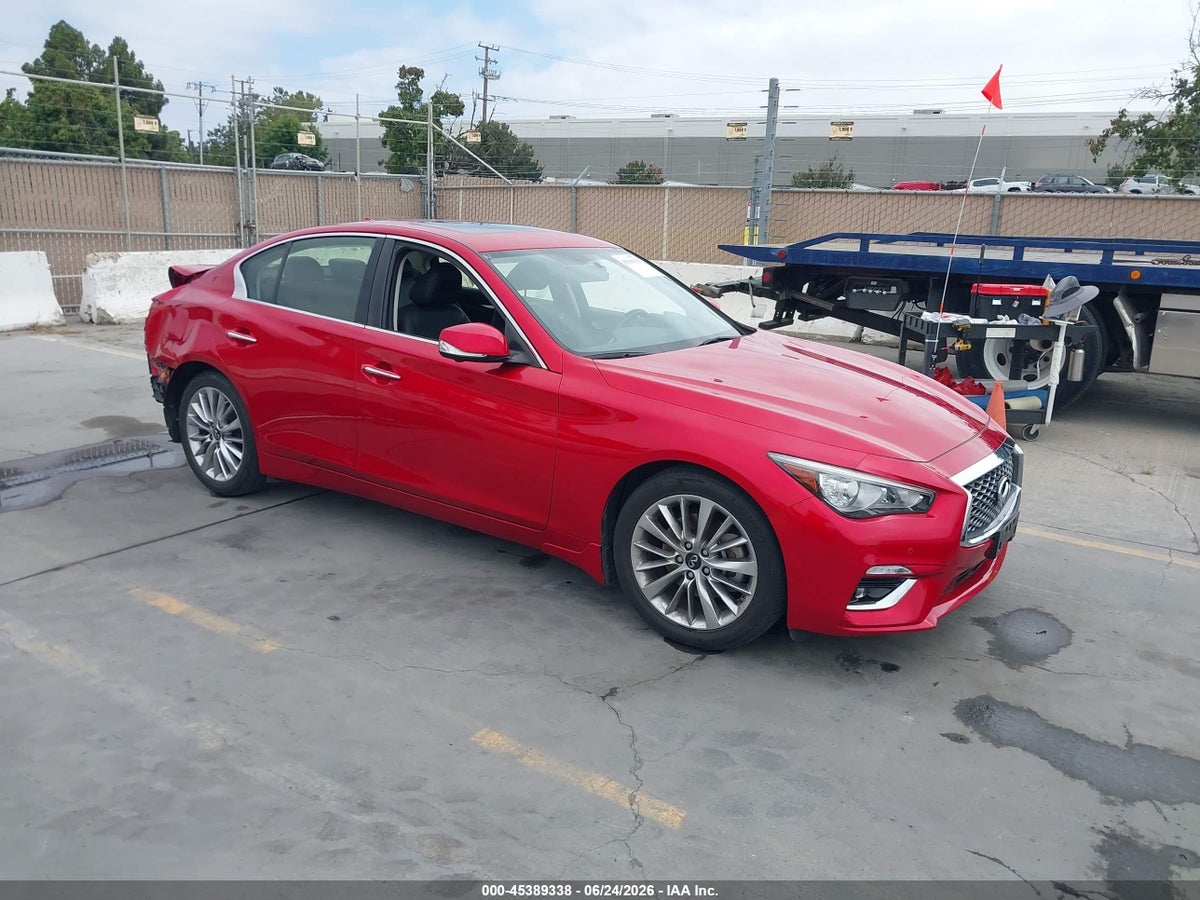 2021 INFINITI Q50 LUXE