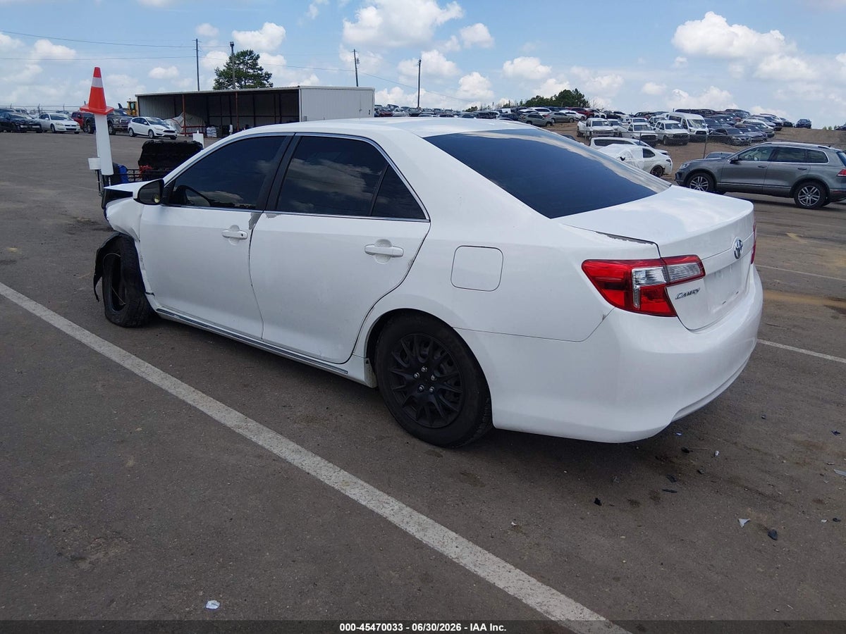 2014 TOYOTA CAMRY LE — снимка 3