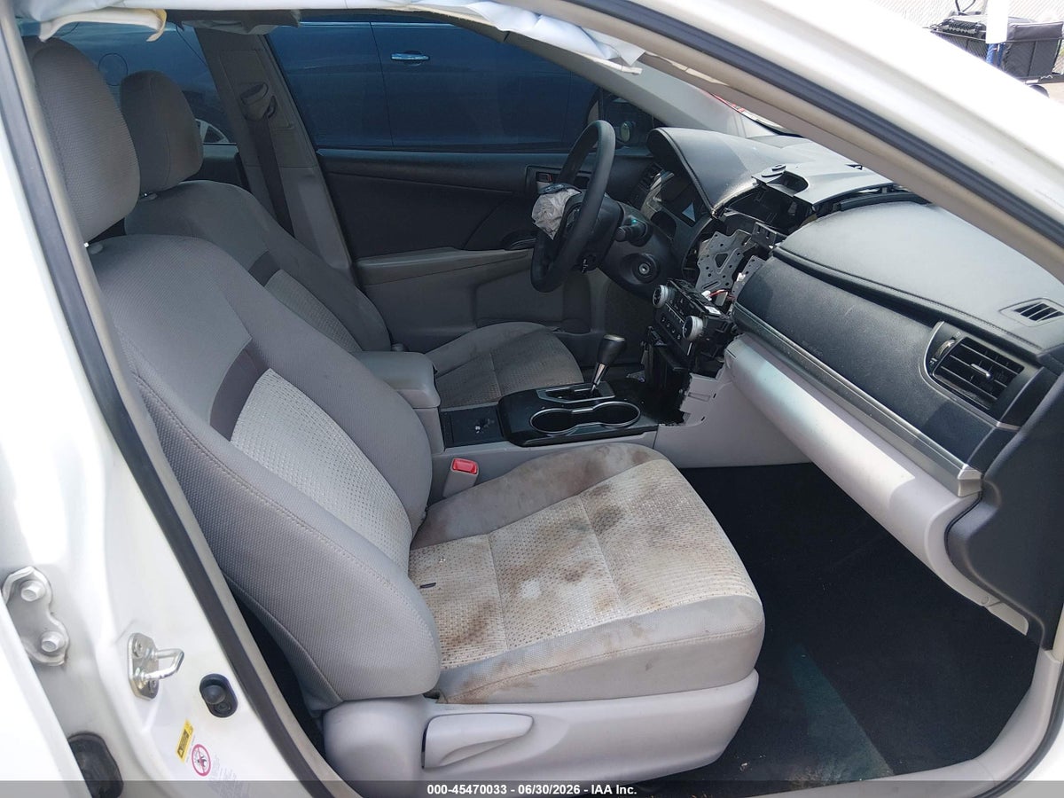 2014 TOYOTA CAMRY LE — снимка 5