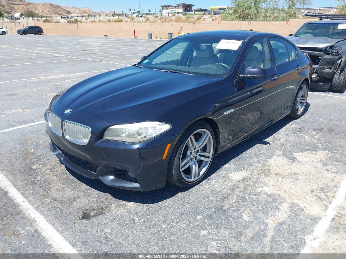 2013 BMW 550I — снимка 2