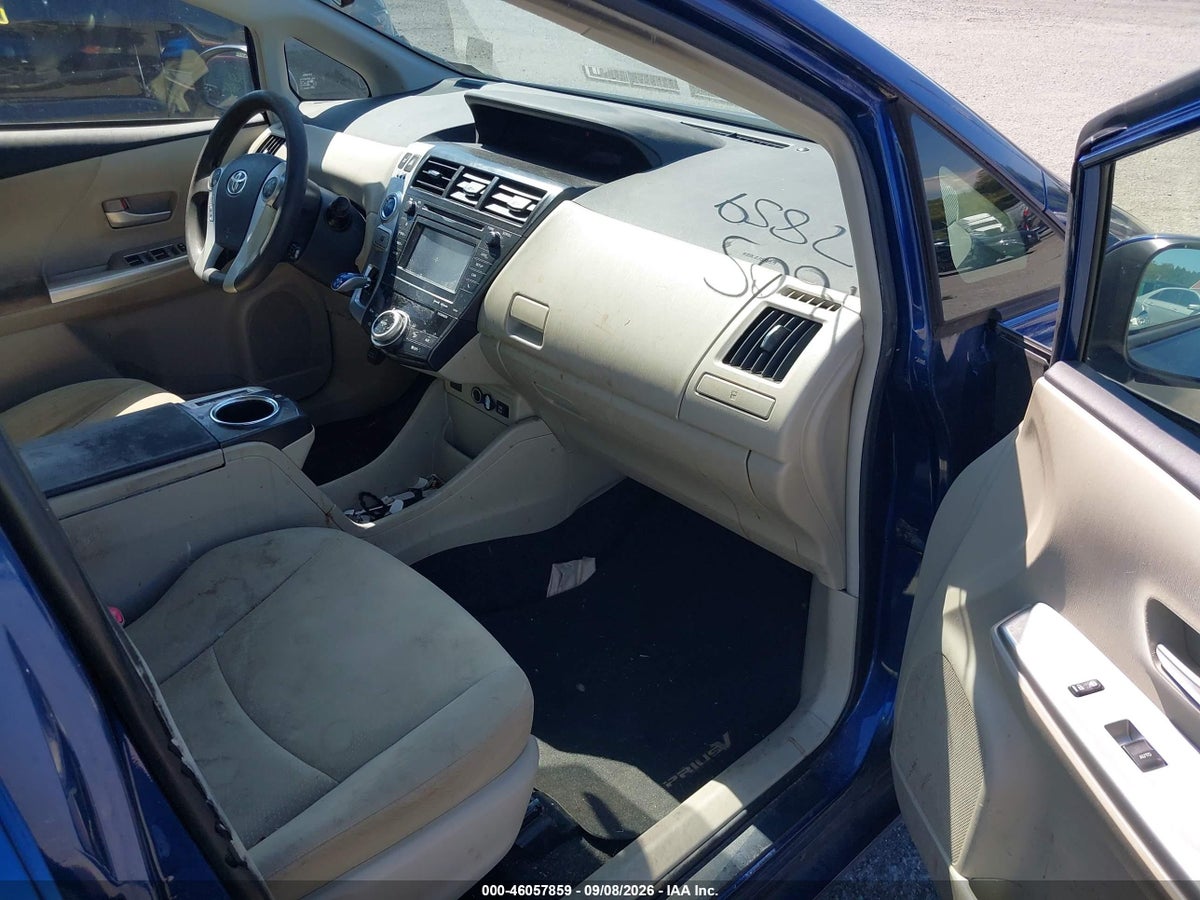 2014 TOYOTA PRIUS V THREE — снимка 5