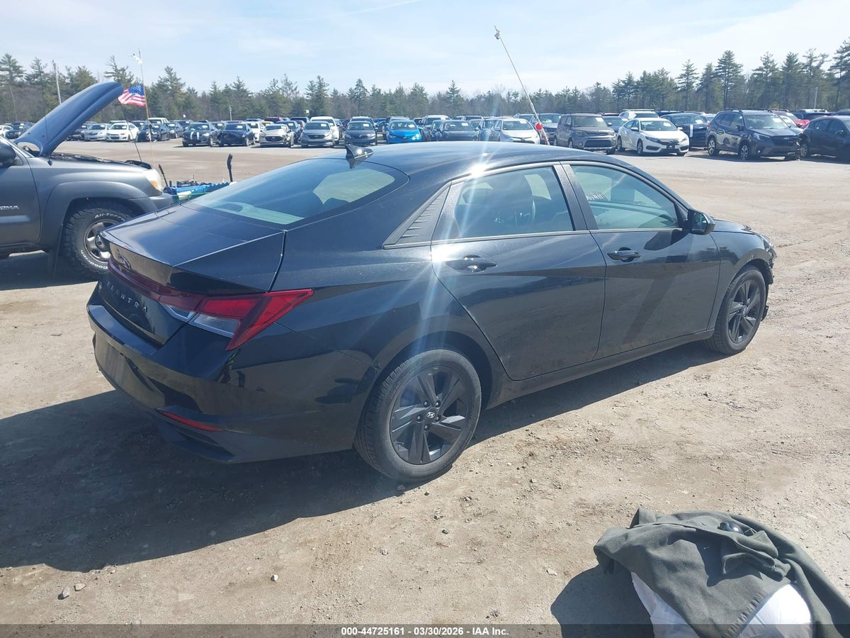 2022 HYUNDAI ELANTRA SEL — снимка 4