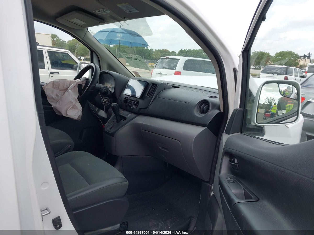 2015 NISSAN NV200 SV — снимка 5