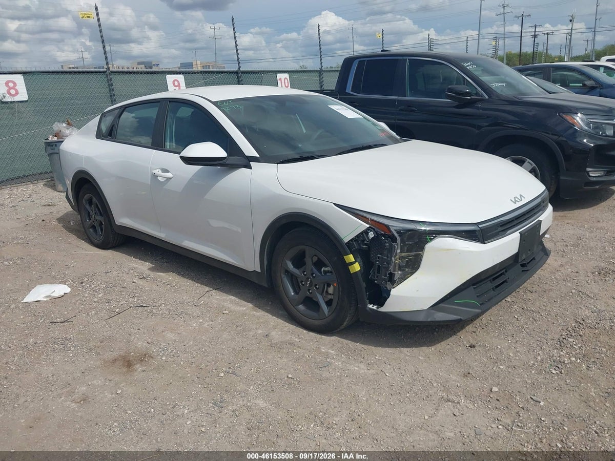 2026 KIA K4 LXS