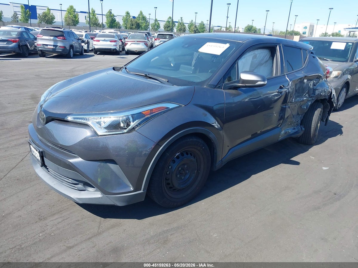 2019 TOYOTA C-HR LE — снимка 2