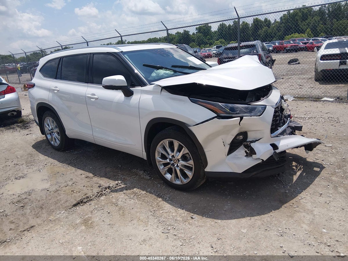 2022 TOYOTA HIGHLANDER LIMITED