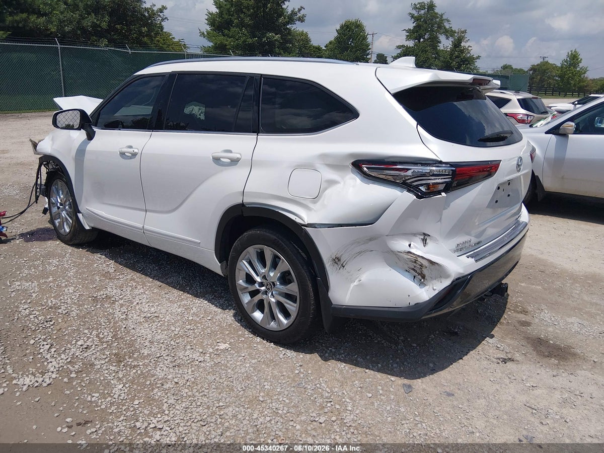 2022 TOYOTA HIGHLANDER LIMITED — снимка 3