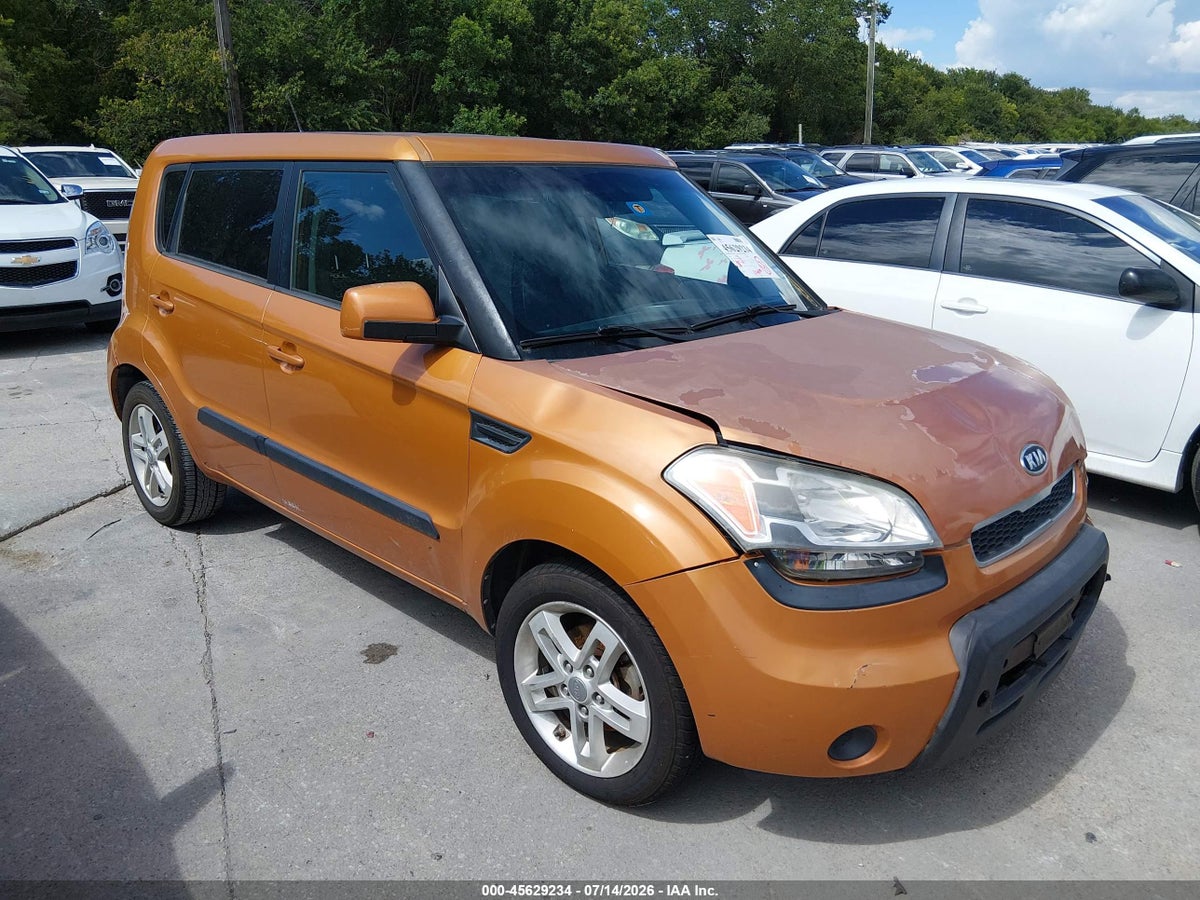 2011 KIA SOUL +