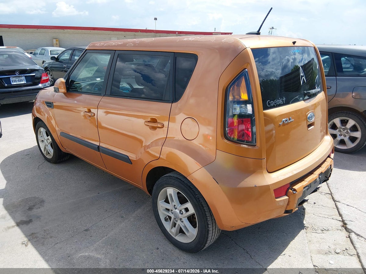2011 KIA SOUL + — снимка 3
