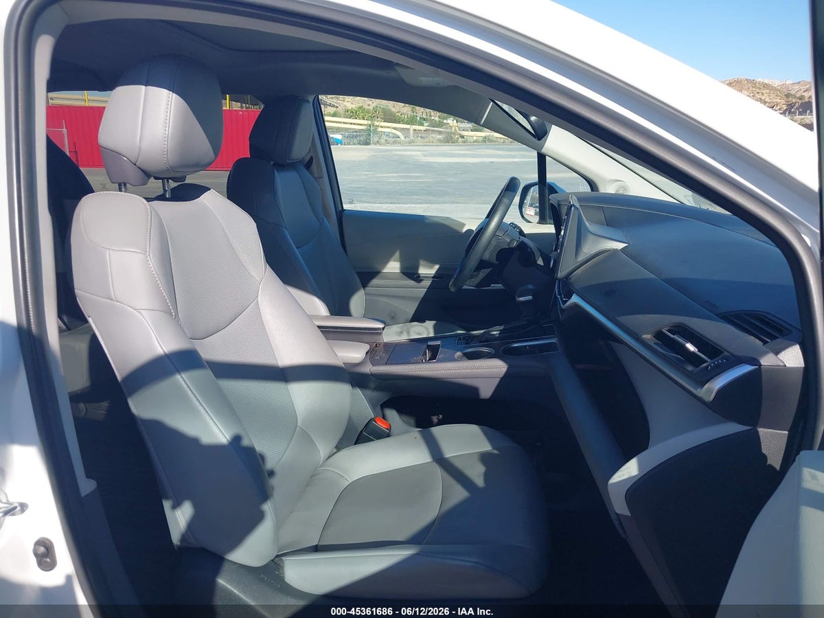 2022 TOYOTA SIENNA XLE — снимка 5