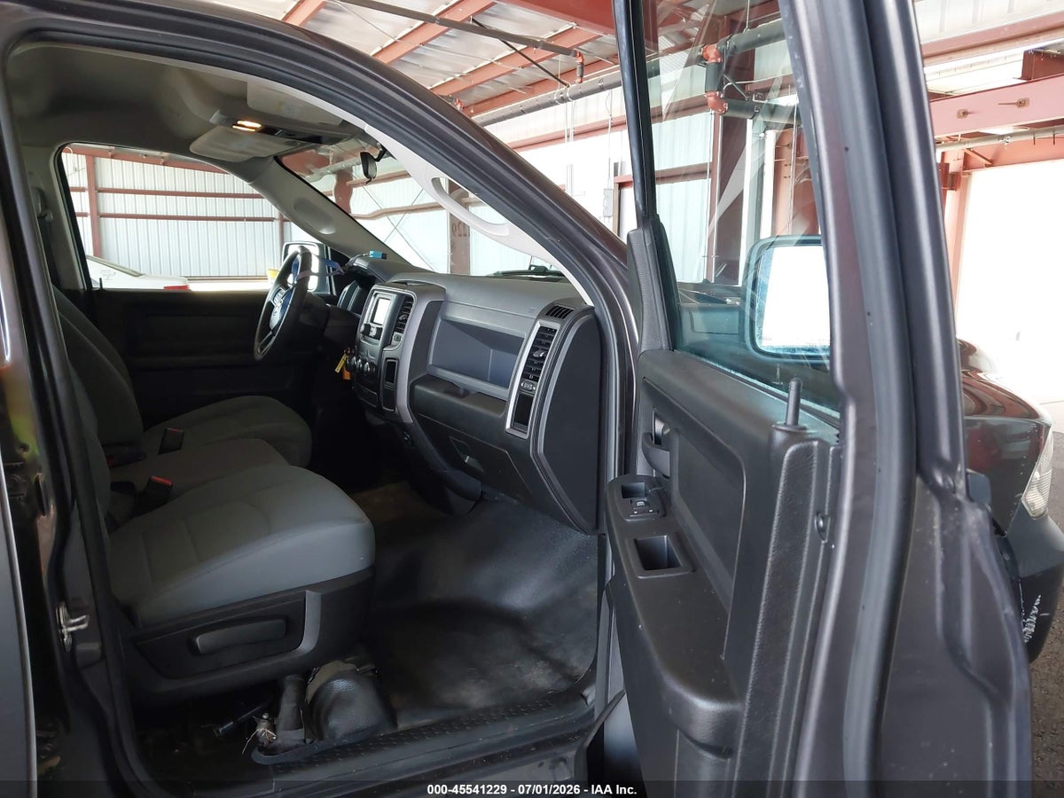 2019 RAM 1500 CLASSIC TRADESMAN 4X2 6'4 BOX — снимка 5